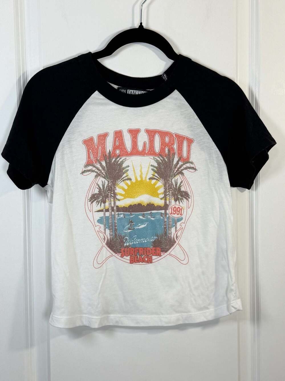 Girl Dangerous Malibu Surfrider Beach 1991 Raglan Graphic Tee, Size S